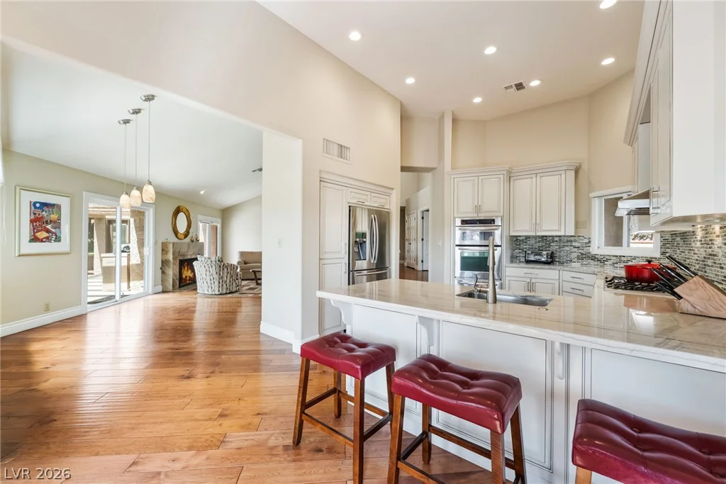 7307 Mission Hills, Las Vegas, NV 89113
