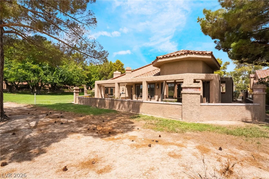 7307 Mission Hills, Las Vegas, NV 89113