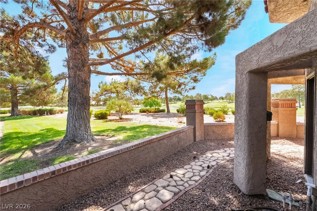 7307 Mission Hills, Las Vegas, NV 89113