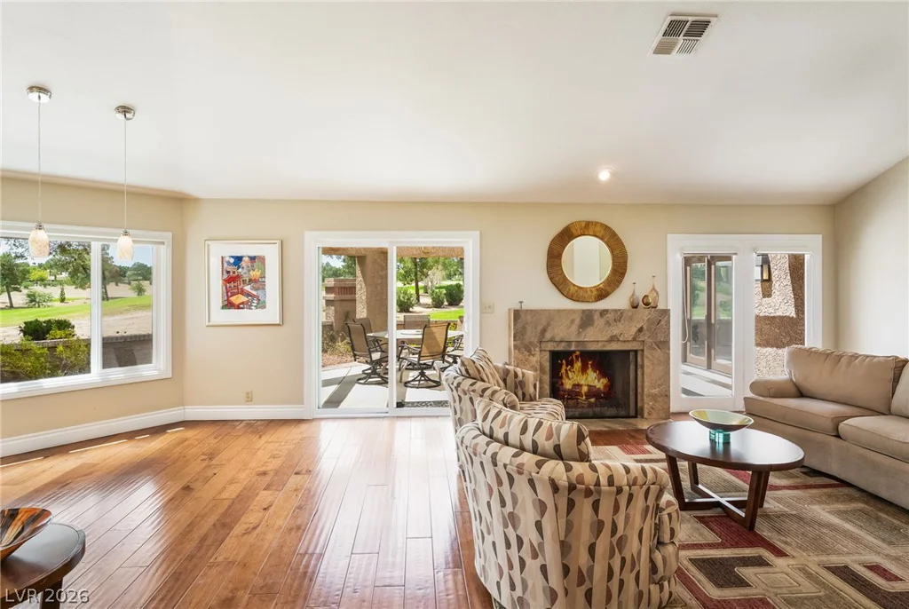 7307 Mission Hills, Las Vegas, NV 89113