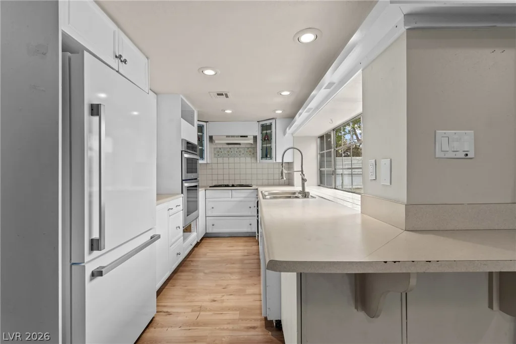 561 Bonita, Las Vegas, NV 89104