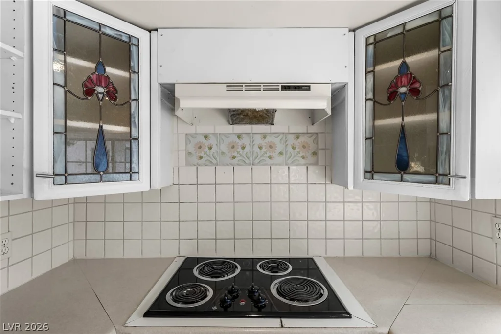 561 Bonita, Las Vegas, NV 89104