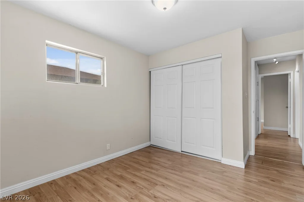 561 Bonita, Las Vegas, NV 89104