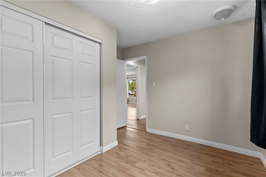 561 Bonita, Las Vegas, NV 89104