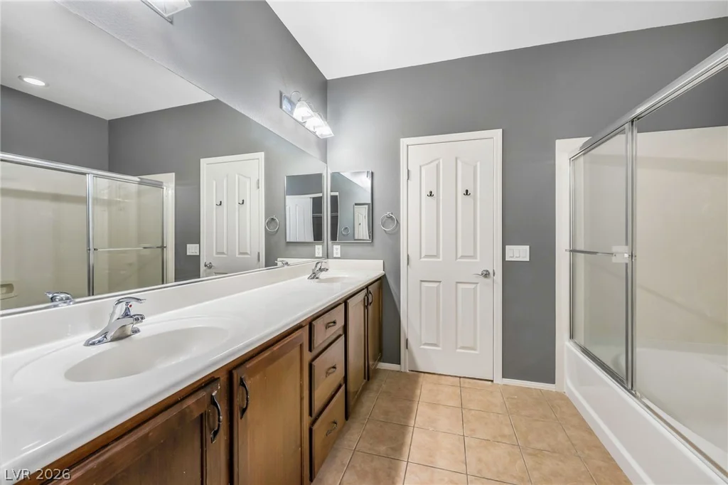 9845 Iris Valley, Las Vegas, NV 89178