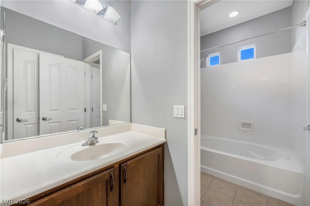 9845 Iris Valley, Las Vegas, NV 89178