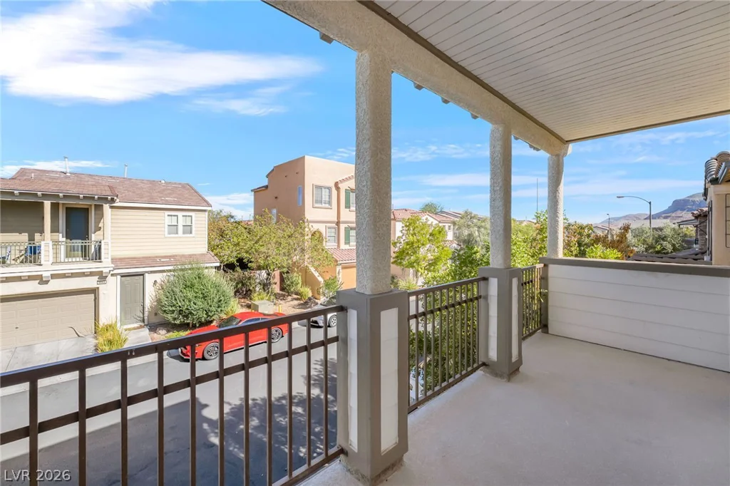 9845 Iris Valley, Las Vegas, NV 89178