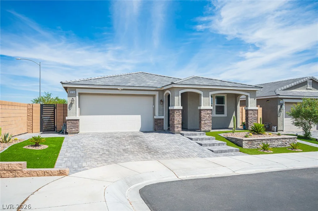 10184 Ocher Valley, Las Vegas, NV 89178