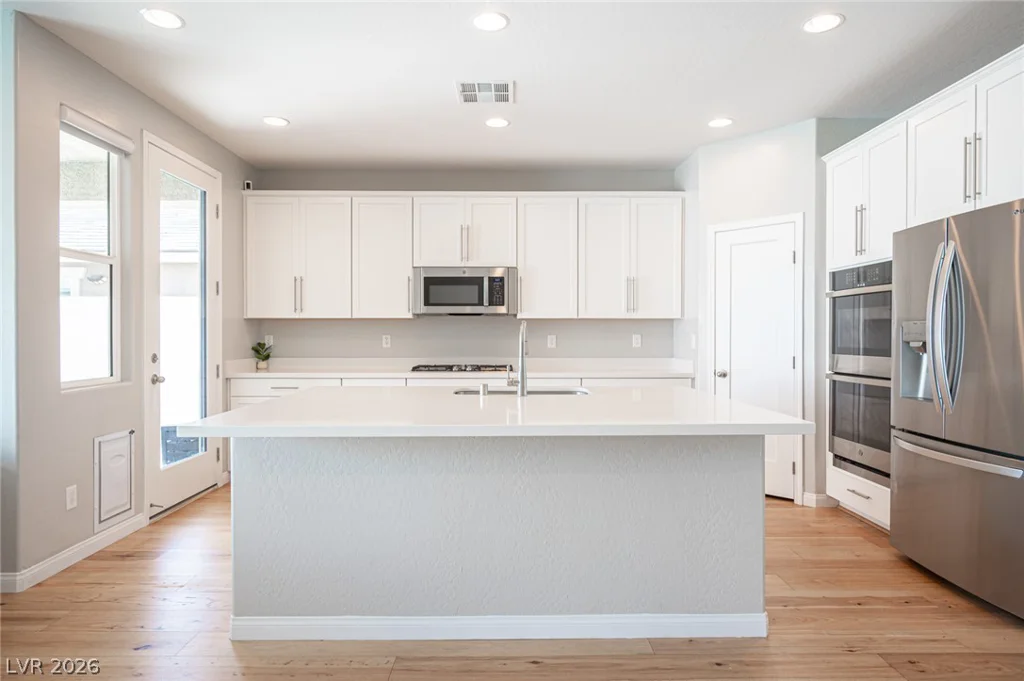 10184 Ocher Valley, Las Vegas, NV 89178