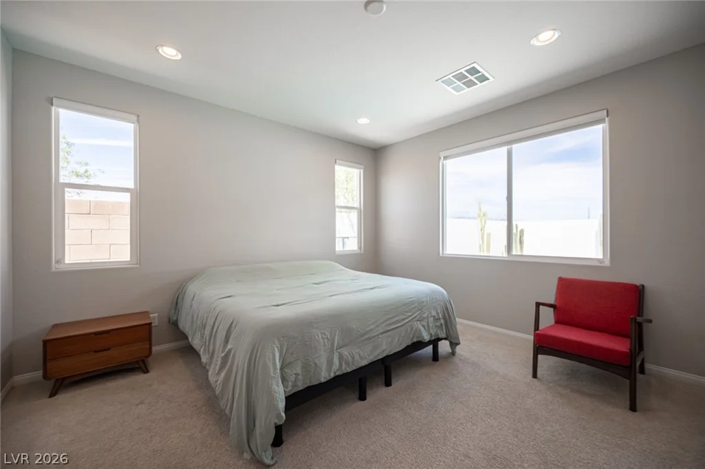 10184 Ocher Valley, Las Vegas, NV 89178