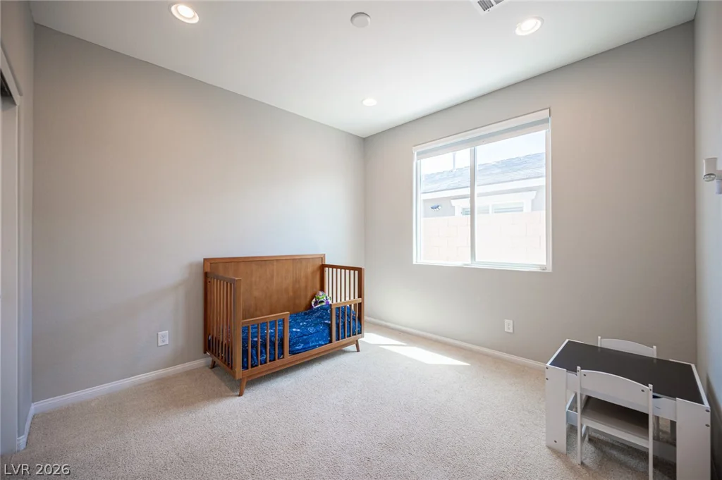 10184 Ocher Valley, Las Vegas, NV 89178