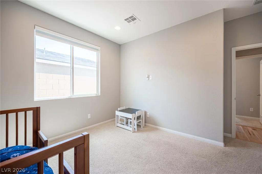 10184 Ocher Valley, Las Vegas, NV 89178