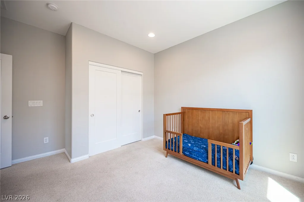 10184 Ocher Valley, Las Vegas, NV 89178