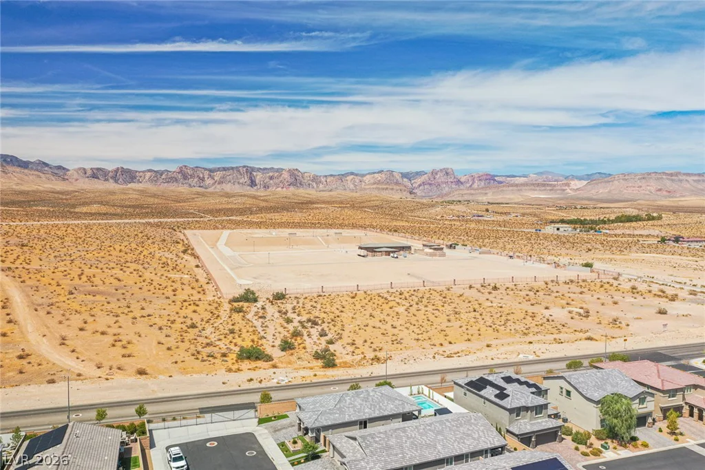 10184 Ocher Valley, Las Vegas, NV 89178