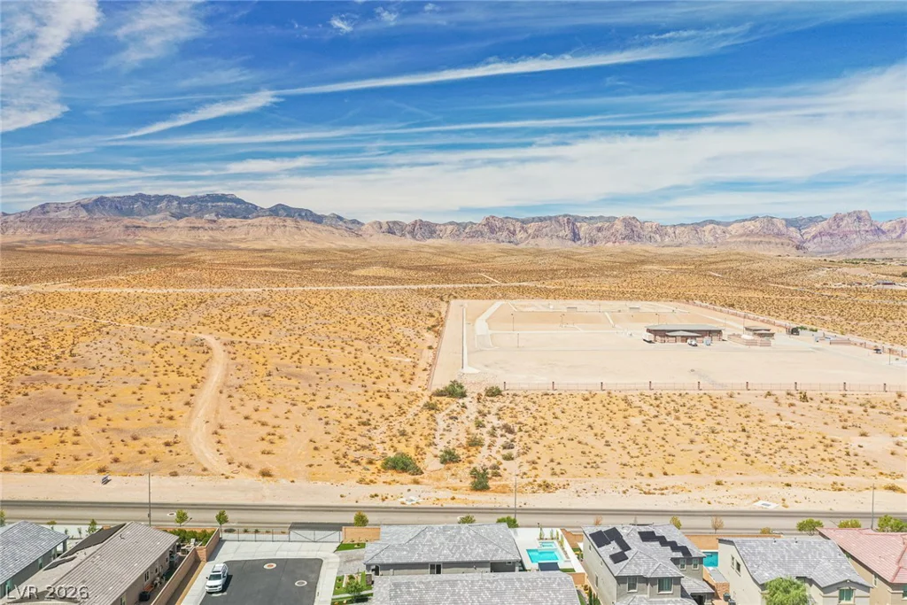 10184 Ocher Valley, Las Vegas, NV 89178