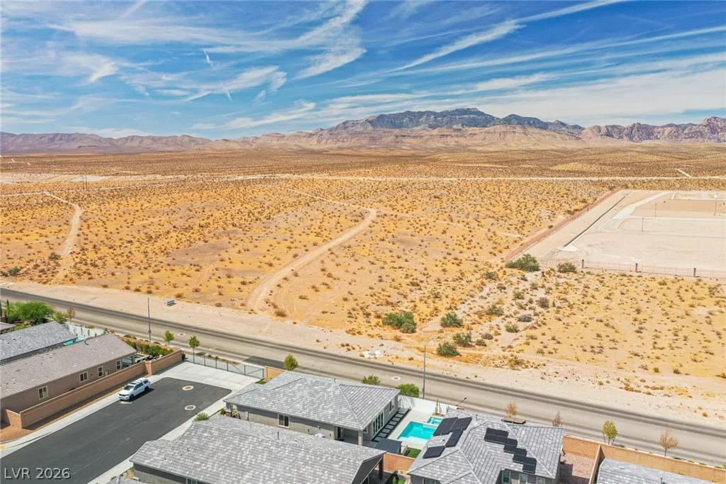 10184 Ocher Valley, Las Vegas, NV 89178