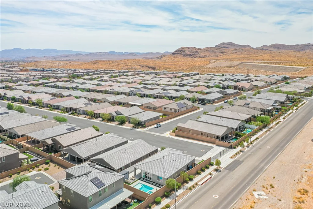 10184 Ocher Valley, Las Vegas, NV 89178