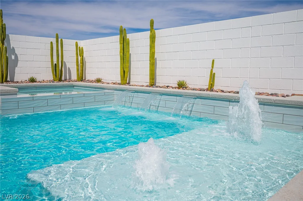 10184 Ocher Valley, Las Vegas, NV 89178