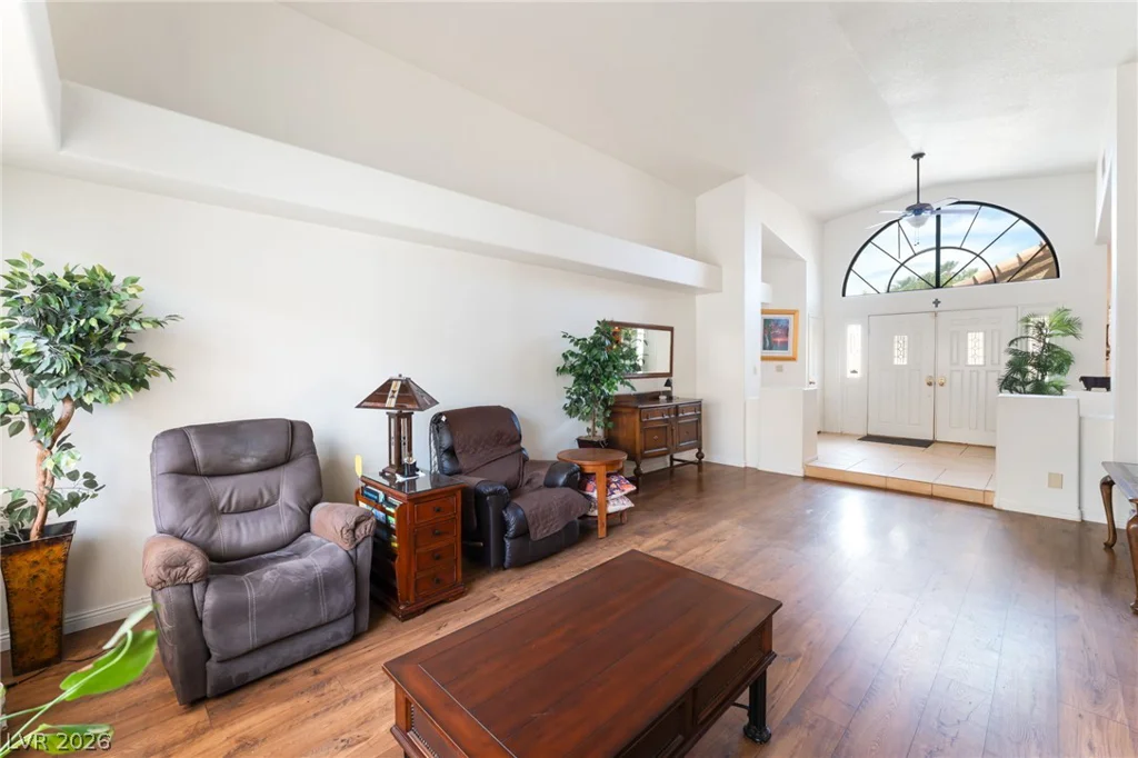 2305 Bear Valley, Las Vegas, NV 89128
