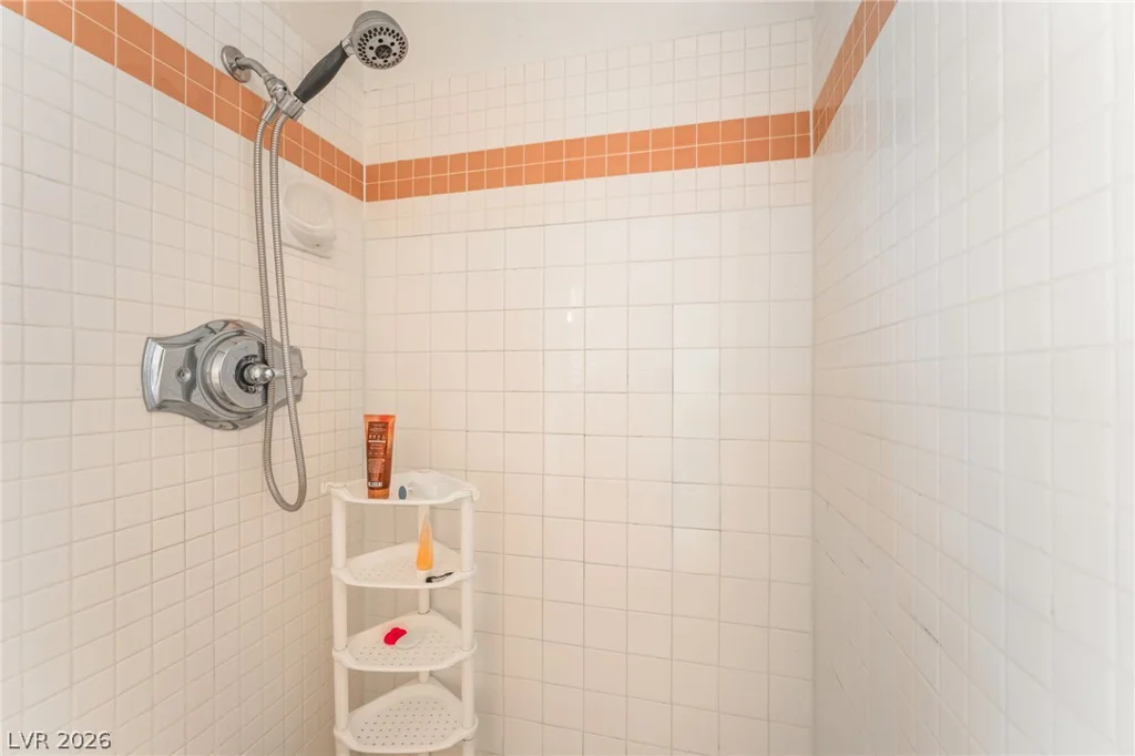 2305 Bear Valley, Las Vegas, NV 89128