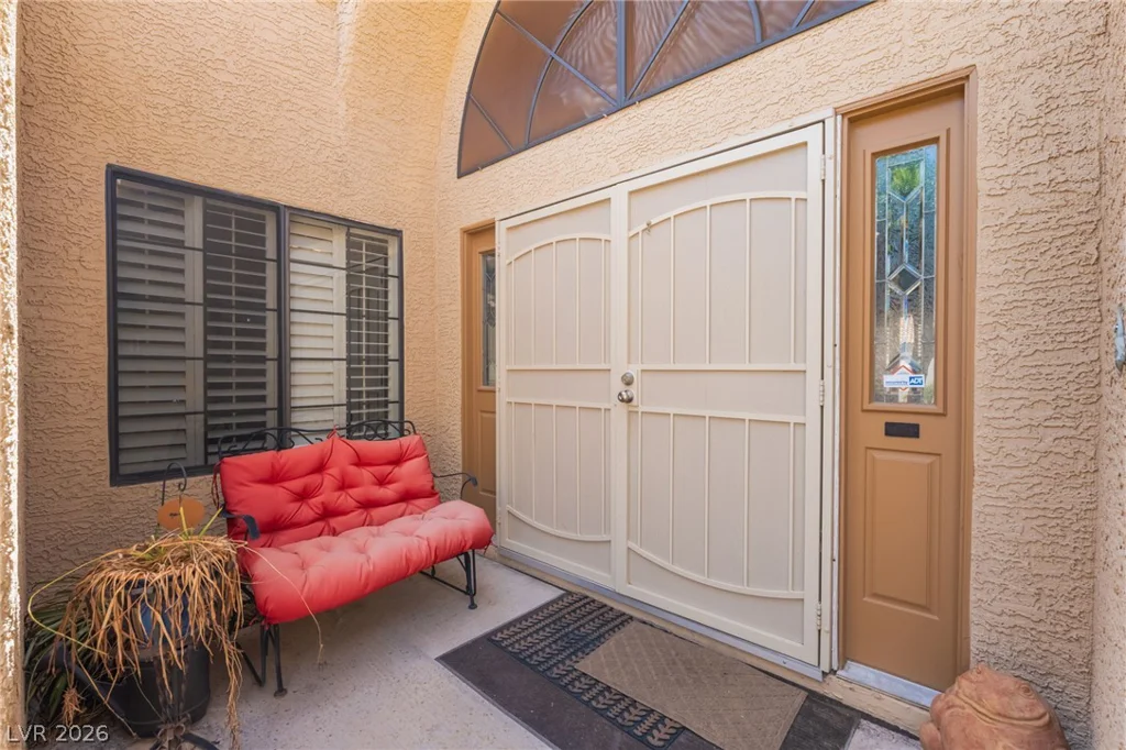 2305 Bear Valley, Las Vegas, NV 89128