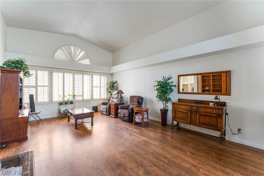 2305 Bear Valley, Las Vegas, NV 89128