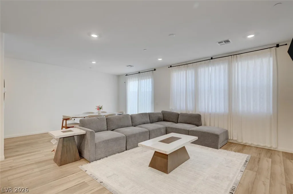 2663 Sierra Grande, Las Vegas, NV 89121