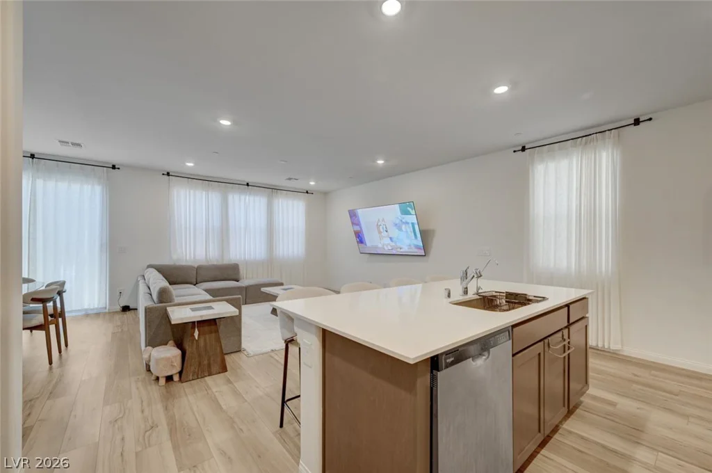2663 Sierra Grande, Las Vegas, NV 89121