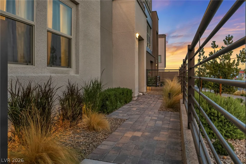 11512 Fleet Wing, Las Vegas, NV 89138