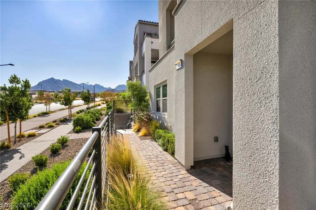 11512 Fleet Wing, Las Vegas, NV 89138