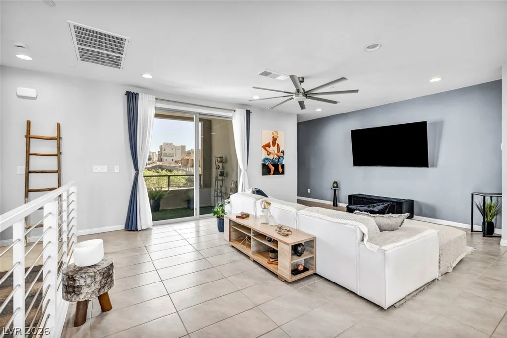 11512 Fleet Wing, Las Vegas, NV 89138