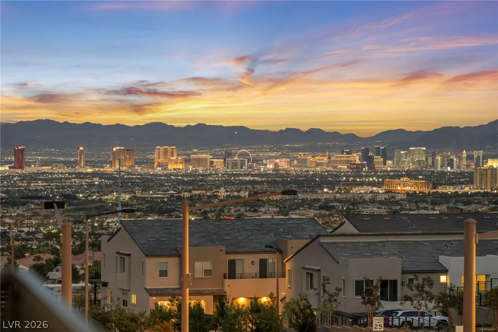 11512 Fleet Wing, Las Vegas, NV 89138