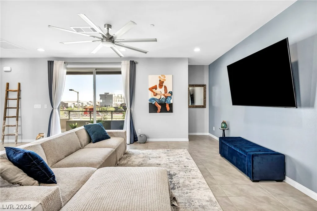 11512 Fleet Wing, Las Vegas, NV 89138