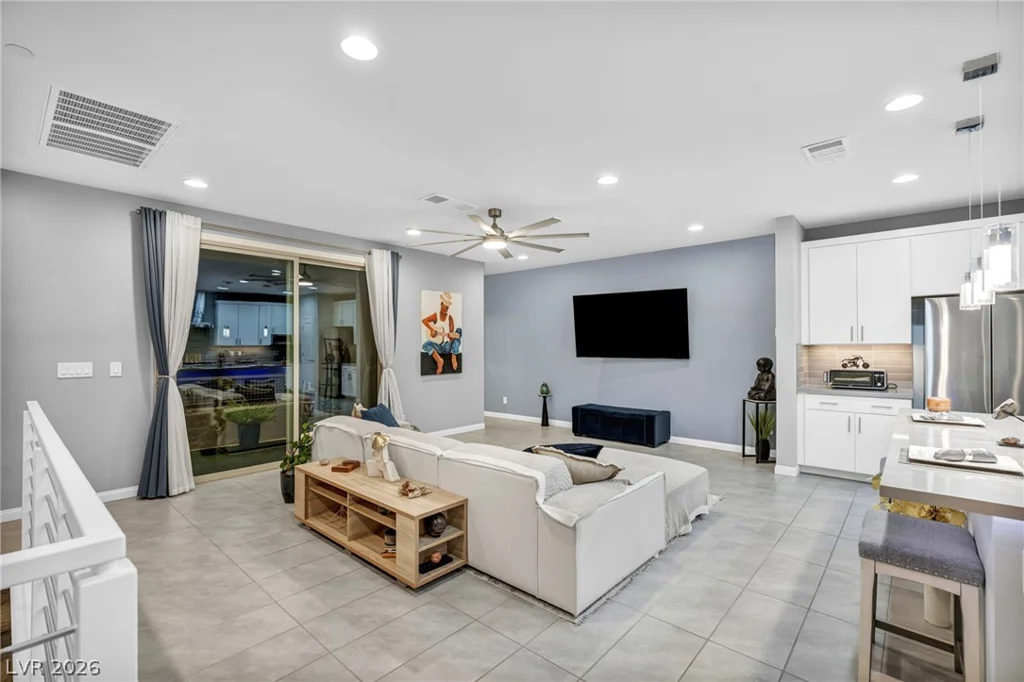 11512 Fleet Wing, Las Vegas, NV 89138