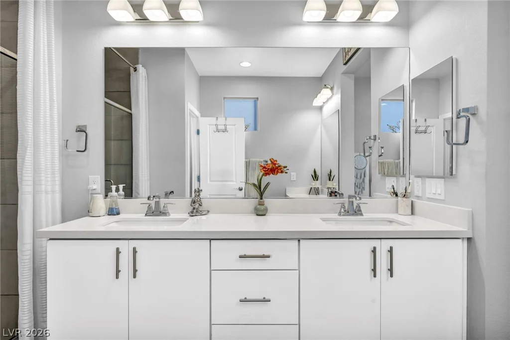 11512 Fleet Wing, Las Vegas, NV 89138