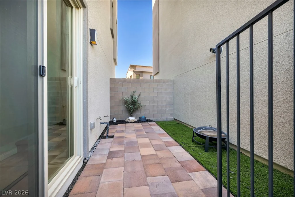 11512 Fleet Wing, Las Vegas, NV 89138