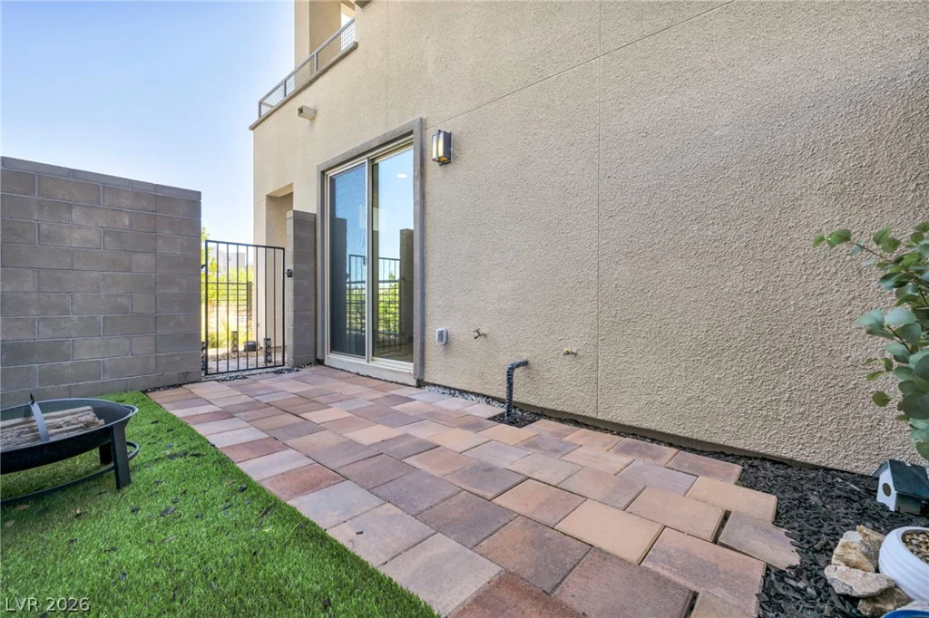 11512 Fleet Wing, Las Vegas, NV 89138