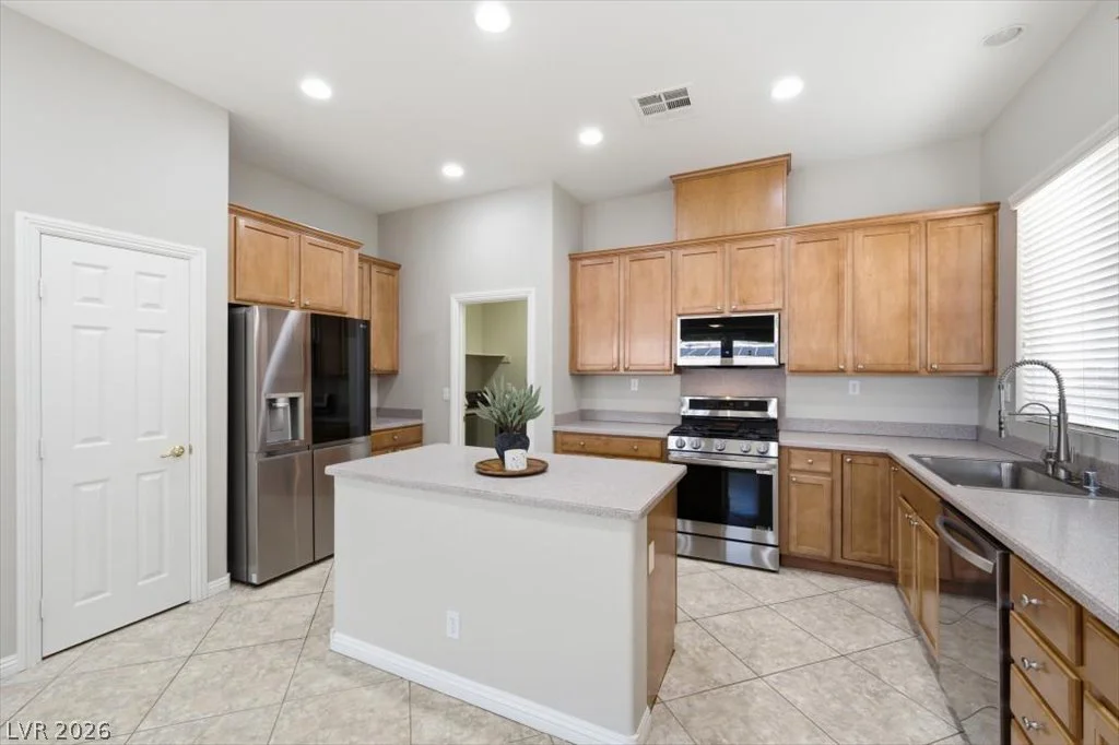 6552 Arrowbear, North Las Vegas, NV 89084