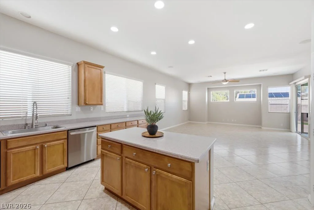 6552 Arrowbear, North Las Vegas, NV 89084