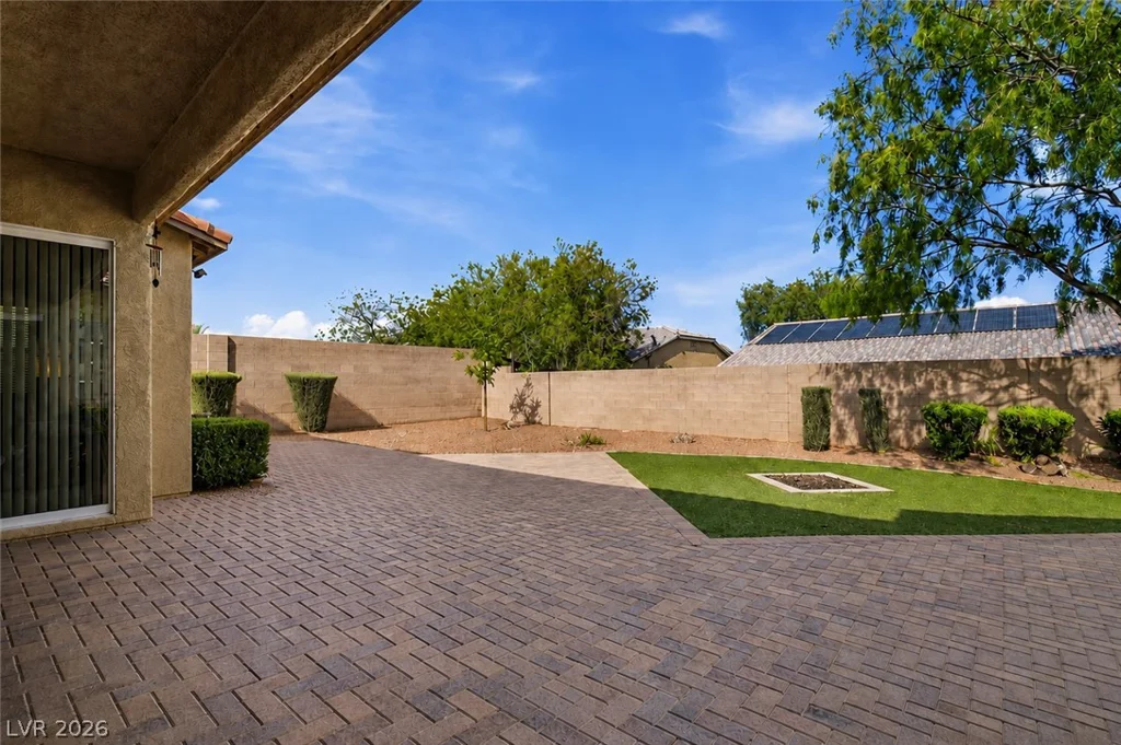 6552 Arrowbear, North Las Vegas, NV 89084