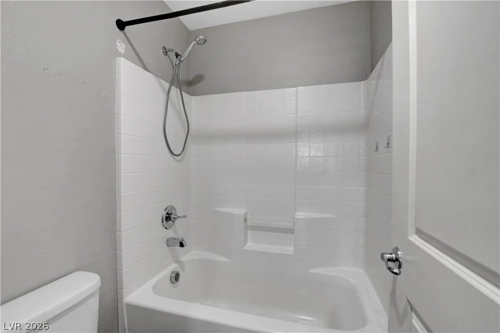 2107 Saybrook, North Las Vegas, NV 89081