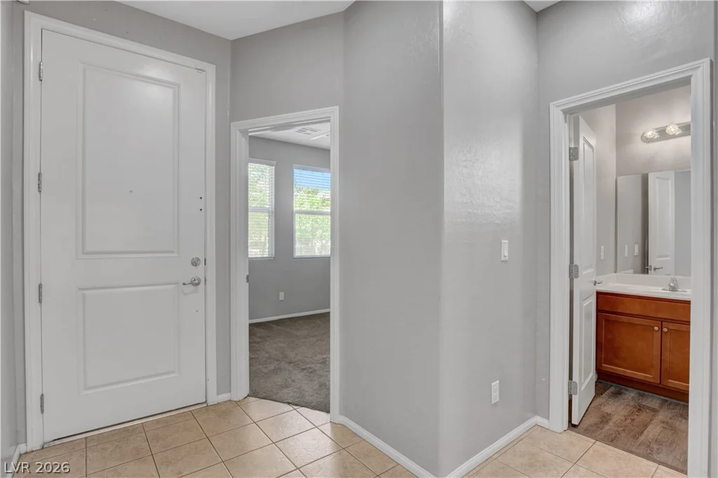 2107 Saybrook, North Las Vegas, NV 89081