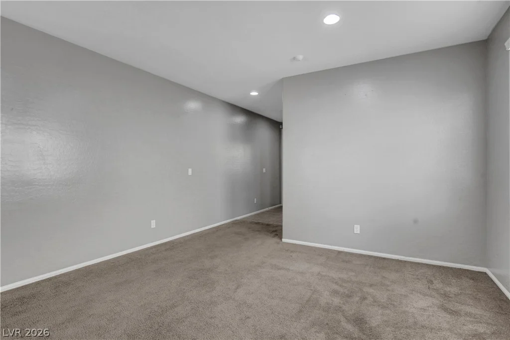 2107 Saybrook, North Las Vegas, NV 89081