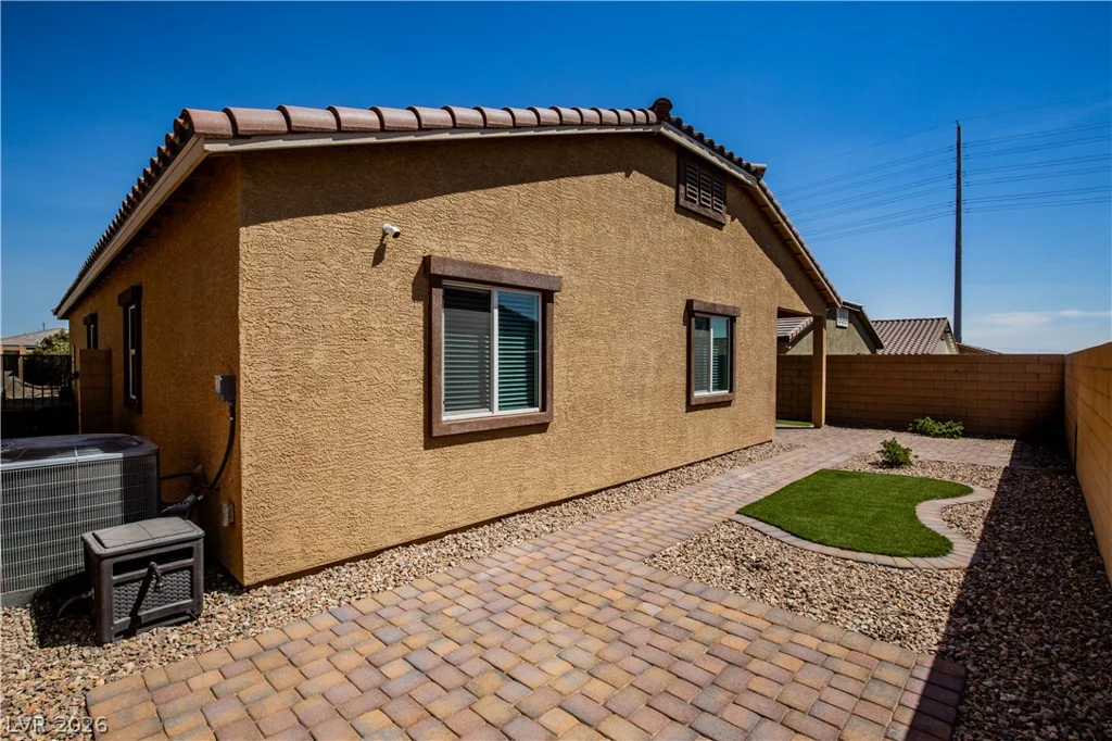 10927 Artisan Ranch, Las Vegas, NV 89166