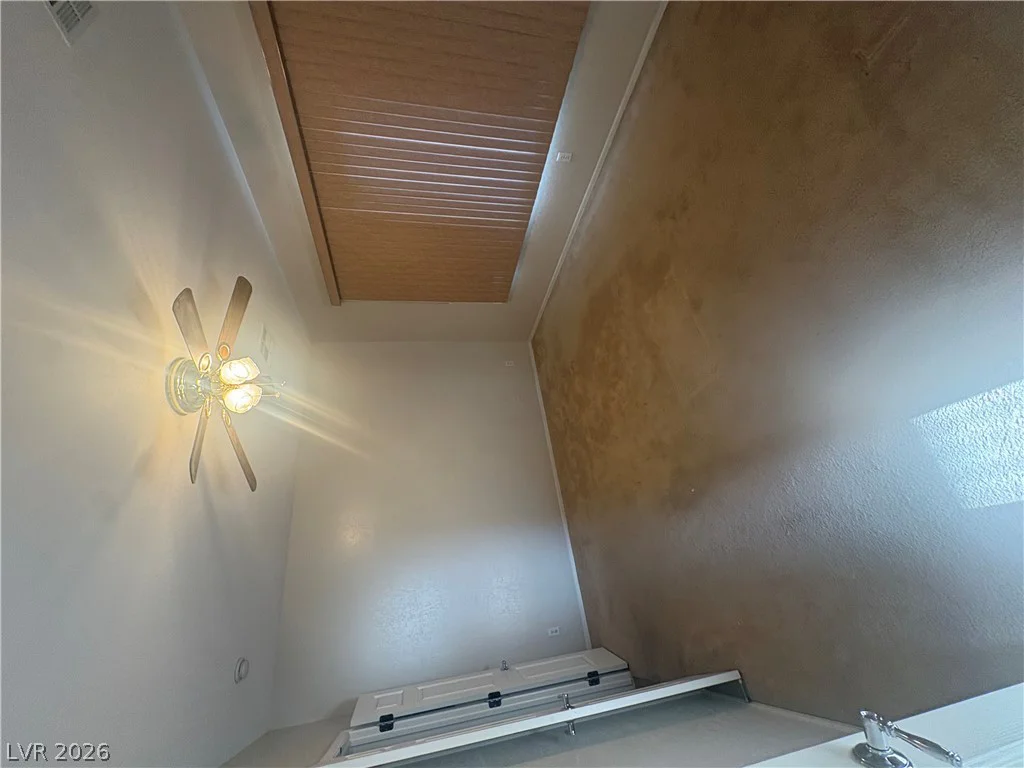 6145 Jutland, Las Vegas, NV 89122