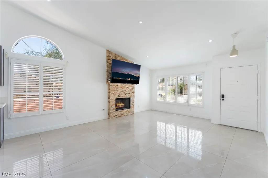 9028 Cypress Point, Las Vegas, NV 89117