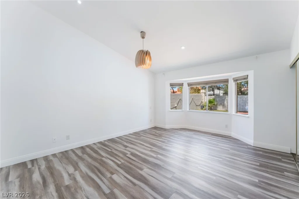 9028 Cypress Point, Las Vegas, NV 89117