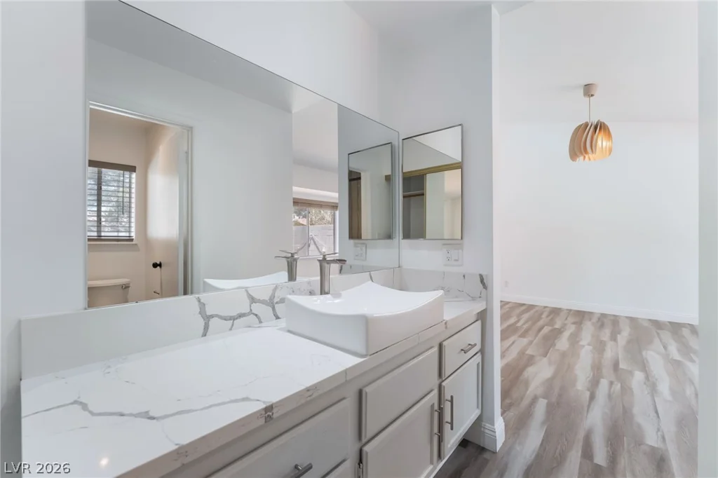 9028 Cypress Point, Las Vegas, NV 89117