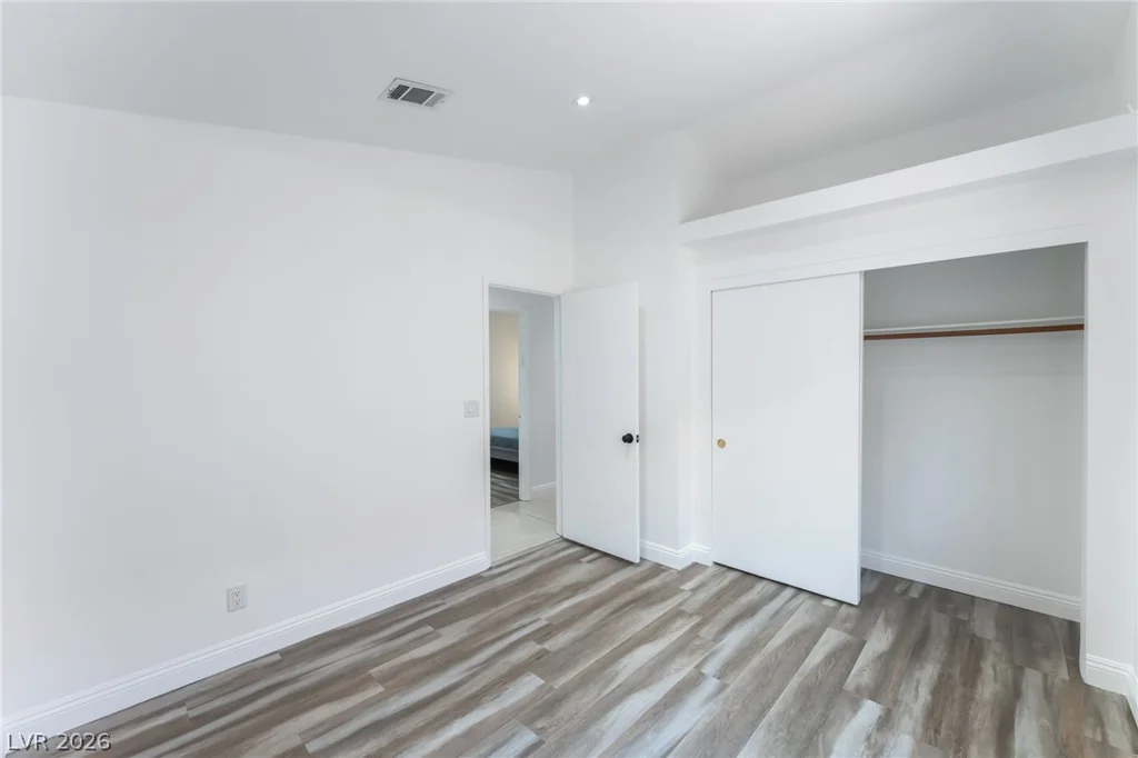 9028 Cypress Point, Las Vegas, NV 89117