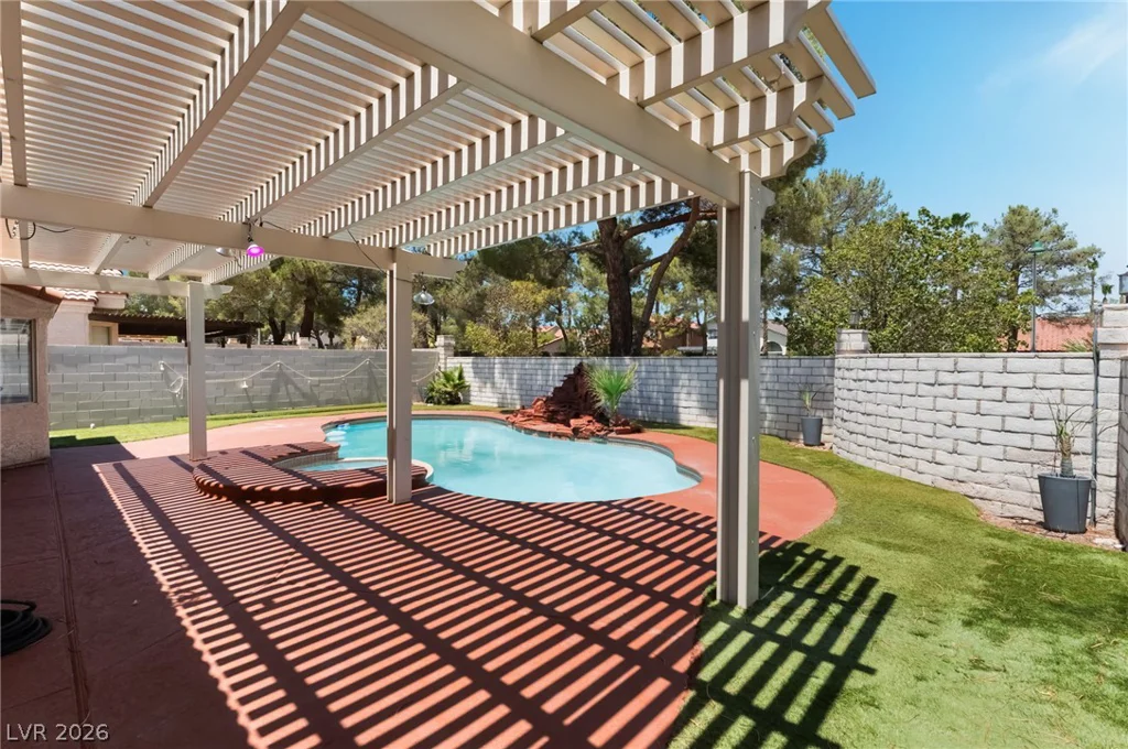 9028 Cypress Point, Las Vegas, NV 89117